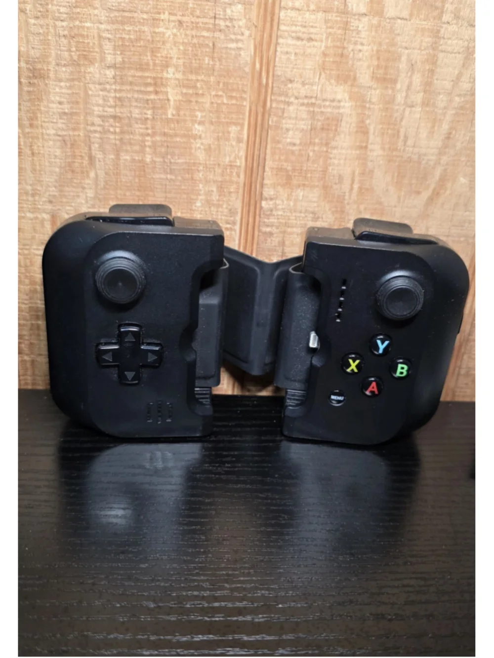 Gamevice GV157A Mobile Gaming Controller for iPhone - Tested & Works Great